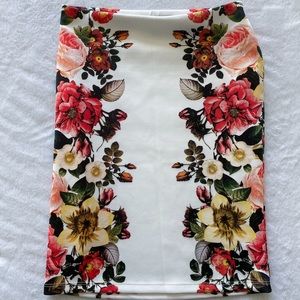 F21 Midi skirt floral size M